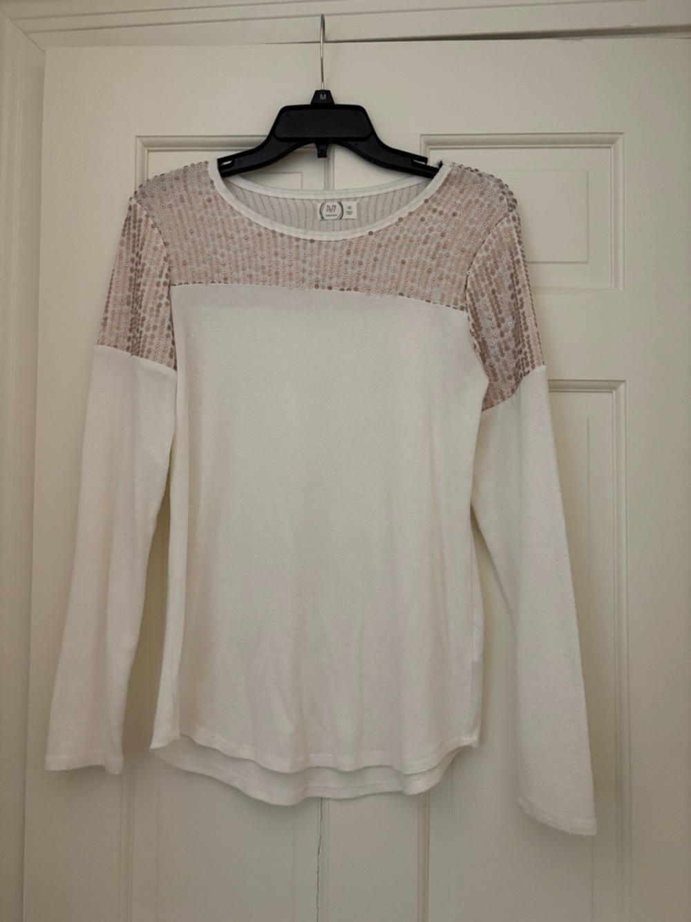 Maurices White Long-Sleeve Top with Sequin